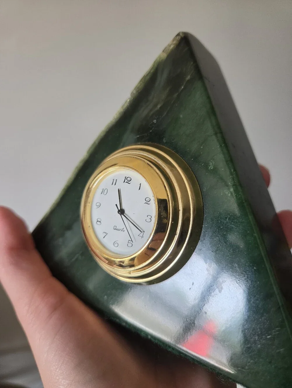Vintage Triangle Stone Desk Clock – Polished Green Mineral with Gold-Tone Quartz